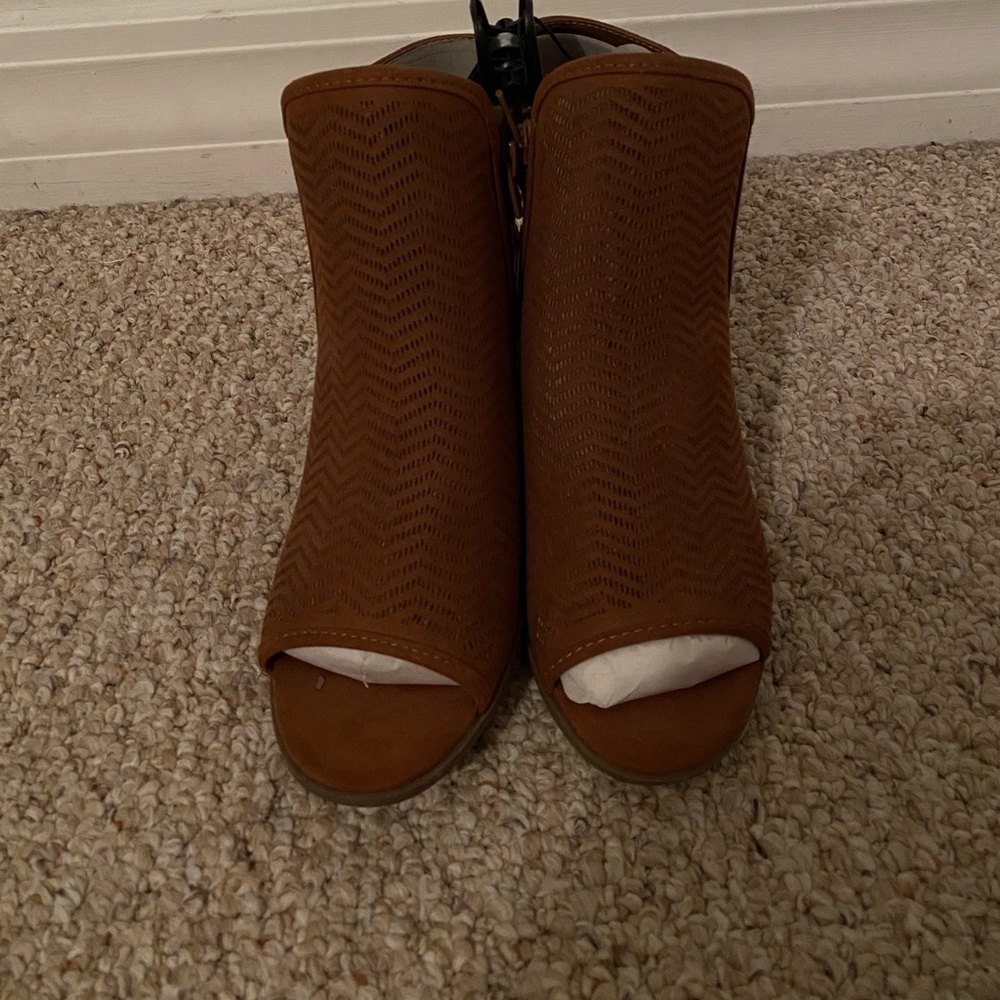 Brown wedge sandal